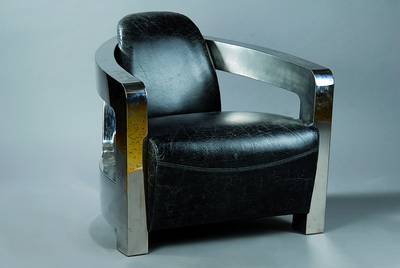Designersessel, Frankreich, nach dem Vorbild v 1925/28, hier um 2000, Chromgestell, schwarzer Lederbezug, Gebr.-Sp., Neupreis ca. 3000 Eur, ca. ...