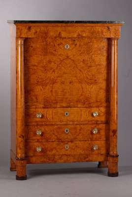 Empiresekretär, um 1820, Wurzelholzsägefurnier, mehrere Geheimfächer, teils mit Sprungfedermechanismus, orig. Beschläge, graue Marmorplatte, ...