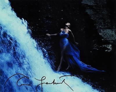 Annie Leibovitz, geb. 1949 Waterbury, Farbfotografie, Charlize theron, Vogue, handsigniert, ca. 20x25 cm