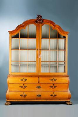 Vitrinenschrank, sog. Prahlhans, norddeutsch/ niederländisch, um 1900, Eiche massiv, ca. 245x185x60 cm