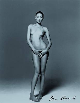 Michel Comte, geb. 1954 Zürich, Carla Bruni,1993, s/w Fotografie, handsigniert, ca. 25.5x20 cm