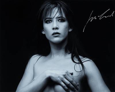 Michel Comte, geb. 1954 Zürich, Sophie Marceau, s/w Fotografie auf Fujicolor Crystal Archive Paper, handsigniert, ca. 20x25 cm