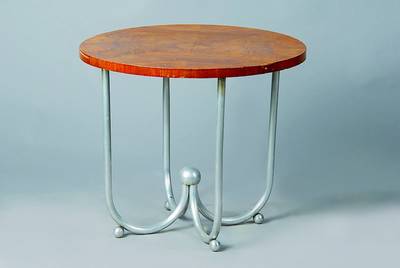 Beistelltisch, um 1930, Art-Deco, vernickelte Montur, Platte Wurzelnußfurnier, H. ca. 51cm, D. ca. 60cm