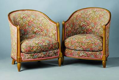 Paar Bergeren-Sessel, Frankreich, um 1890, Holzrahmen goldfarben gefaßt, Polsterung und Bezug erneuert, H. ca. 76cm, SH. ca. 43cm