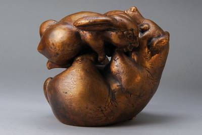 Gernot Rumpf, geb. 1941 Kaiserslautern, Bär und Hase, zweiteilige Bronzeskulptur, beide Teile monogrammiert GR und RB (steht für: Gernot Rumpf und ...
