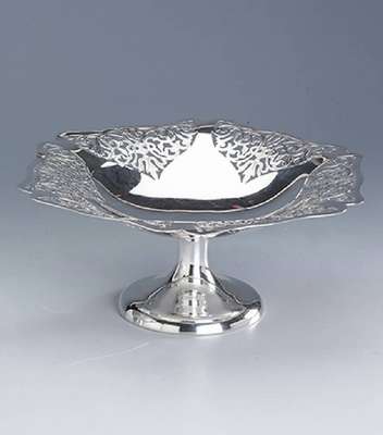 Fußanbietschale, 925er Silber, England/Sheffield 1947, Meistermarke: Edward Vogel, Durchbrucharbeit, H. ca. 11 cm, D. ca. 25 cm, ca. 351 g