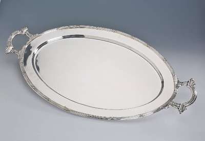 Großes Anbiettablett, 833er Silber, Porto 1886-1938, oval, 2 Griffe und Rand mit Kreuz- band, ca. 85 x 47 cm, ca. 4294 g