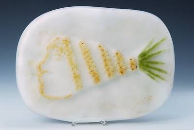 Paloma Picasso, geb. 1949, Pineapple Girl, schwere Glasarbeit der Firma Daum in Nancy, pate-de-verre mit opak-weißen und gelben Einpuderungen, ...
