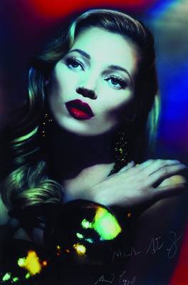 Mert Alas & Marcus Piggott, Kate Moss, Interview Magazine, Farbfotografie, von beiden handsigniert, ca. 30x20 cm