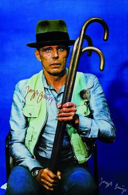 Joseph Beuys, 1921-1986, Titel Wirtschaftswoche, Farboffset von 1976, handsigniert, ca. 59x41cm, unter Glas, Rahmen