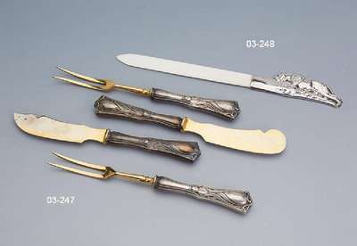 Brieföffner, 830er Silber, deutsch um 1900, Elfenbein, Darstellung einer Löwin, L. ca. 24 cm