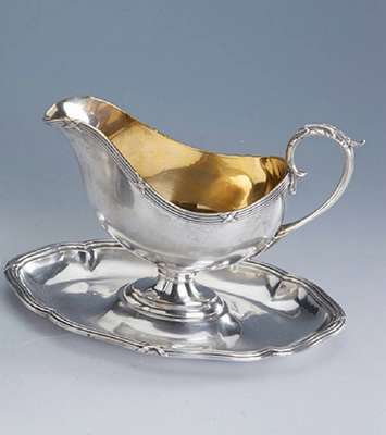 Sauciere, 800er Silber, deutsch um 1900, Wilkens/Bremen, Innenverg., Rand gerippt mit Kreuzbandverz., ca. 585 g, L. ca. 22.5 cm, H. ca. 14 cm, ...
