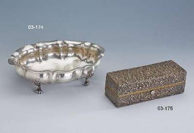 Anbietschale, Italien, 1960er Jahre, 800er Silber, ca. 245 g, Barockstil, abstr. Akanthusblattdekor, mit anged. Tatzenfüßen, in sich geschweift, ...