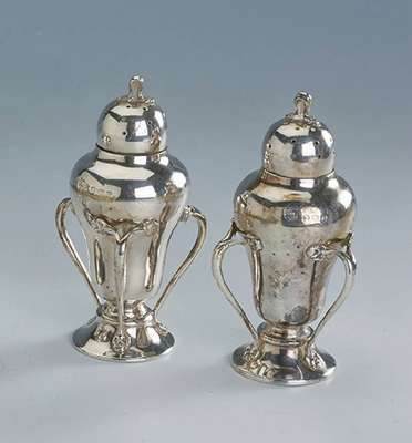 2 Gewürzstreuer, reiner Jugendstil, England um 1907, Sheffield, 925er Silber, H ca. 9 cm