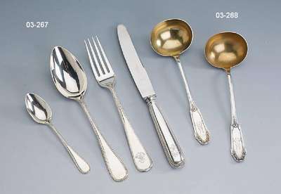 Besteck für 6 Personen, deutsch, 800er Silber, best. aus: 6 Menuemesser (Griffe gefüllt, Klingen Stahl), 6 Menuegabeln (2 Gabeln versilbert), 6 ...