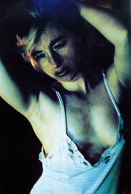 Cindy Sherman, geb. 1954, Farboffset auf dünnem Karton, handsigniert, wenige handsignierte Exemplare, ca. 100x64 cm