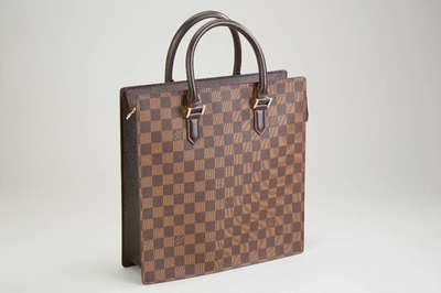 LOUIS VUITTON Henkeltasche, Damier Canvas, Venice, 2 Tragehenkel, Monturen Metall verg., innen rotes Veloursleder, ca. 29 x 29 x 8 cm, orig. Dustbag ...
