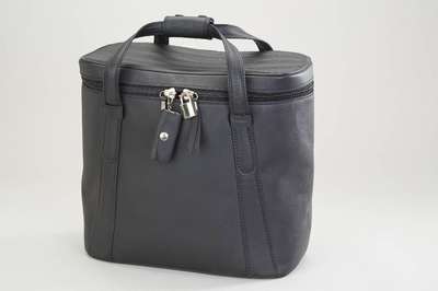 Tasche FERRARI 550 Maranello, Leder, speziell für den Innenraum des Ferrari 550 Maranello aus feinstem Leder angefertigte Tasche, Farbe Nero, ...