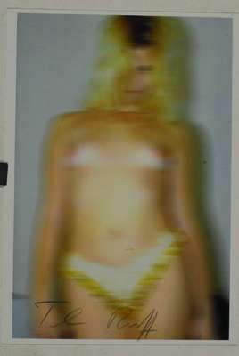 Thomas Ruff, geb. 1958, Fotomultiple, Postkarte, nudes yv 16, 2000, handsigniert, ca. 14,5x10,5 cm