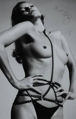 Mert Alas & Marcus Piggott, Kate Moss, s/w Fotografie auf Fujicolor Crystal Archive Paper, Playboy, handsigniert, ca. 30.5x20 cm