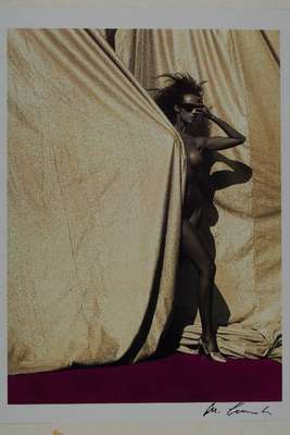 Michel Comte, geb. 1954 Zürich, Iman, Farbfotografie auf Fujicolor Crystal Archive Paper, handsigniert, ca. 40x30,5 cm