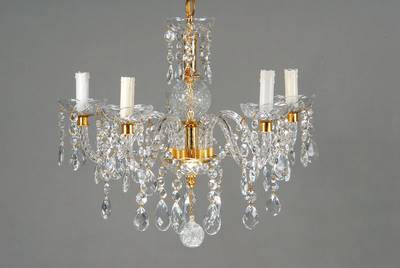 Venezianischer Glaslüster, Murano, 40/50er Jahre, im Maria Theresia Stil, an den 5 eingesteckten, mundgeblasenen, gerillten Glasarmen bzw. ...