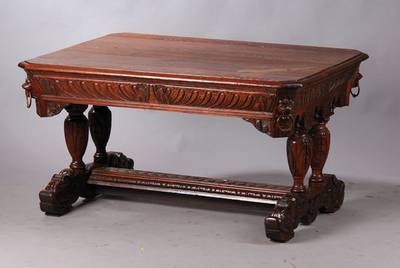 Tisch, Neu-Renaissance-Stil, Frankreich um 1900, Eiche massiv, Platte mit Kantprofil, Ecken abgeflacht, Zarge umlaufend mit floralerFlachschnitzerei, ...