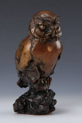 Karsten Klingbeil, geb. 1925 Stettin, Der kleine Kauz, Bronzeskulptur von 1986, signiert und num. 5/199, H. ca. 21cm, ehem. Neupreis 2850 DM