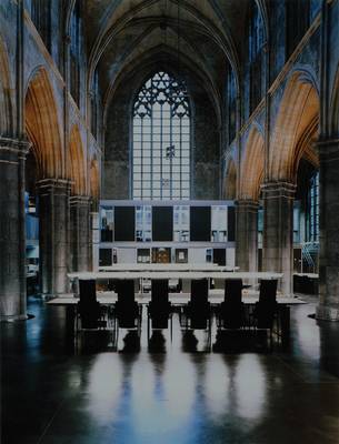 Candida Höfer, geb. 1944, Farbfotografie, "Rijksarchief Limburg Maastricht I 2003", rückseitig handsigniert und nummeriert 48/100,in ...