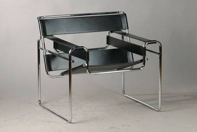 Wassily Chair, Entwurf Marcel Breuer, 1920/30er Jahre, Ausführung später Knoll International, Stahlrohrgestell verchromt, Sitz, Rücken und ...