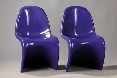 4 Stapelstühle, Entwurf Verner Panton um 1959/60, Ausführung Fehlbaum Production 1971, Herman Miller. Der Panton Chair gilt als erster ...