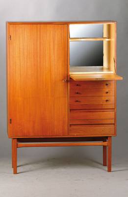 Schrank, Dänemark, Mid-Century-Design, Design: Hans Bolling, Fertigung Brdr. Krüger, Walgerholm, 60er Jahre, Teakholz, asymmetrische Anordnung, ...