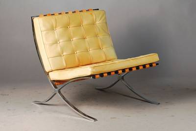 Sessel, nach Entwurf Mies van der Rohe's Barcelona Chair um 1929, Ausführung unbekannt da keine Herstellergravur oder Signatur, (wohl Knoll ...