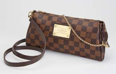 LOUIS VUITTON Eva Pochette, Monogram Canvas, Textilinnenfutter, Besätze aus naturfarb. Rindsleder, goldfarb. Messingbeschläge, Reißverschluß, ...