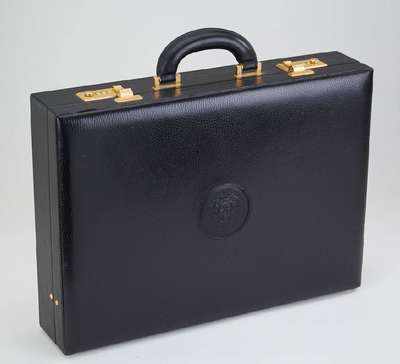 VERSACE Aktenkoffer, schwarzes Glattleder, mittig Versace Emblem, Monturen Metall verg., Zahlenschloss, innen schwarzer Stoff mit Versace Stickerei ...
