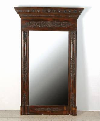 Wandspiegel, deutsch, um 1810, Holz geschnitzt und mit aufgelegten Ornamenten, ehemals vergoldet, darüber braun gefaßt, 135x87 cm, leichte ...