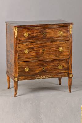 Kommode, um 1900, im Louis-Seize-Stil, gebeiztes Holz, vereinfachte Form, Alters- u. Gebr.-Sp., z.T. ausgebleicht, ca. 75x64x43 cm