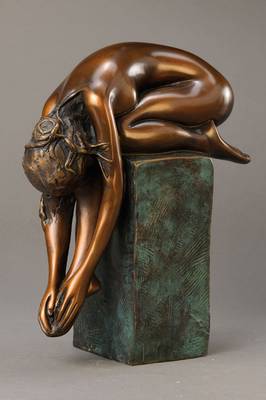 Bruno Bruni, geb. 1935 Gradara, La Spina, Bronzeskulptur, signiert und nummeriert 184/640, auf Marmorsockel, H. gesamt ca. 30 cm