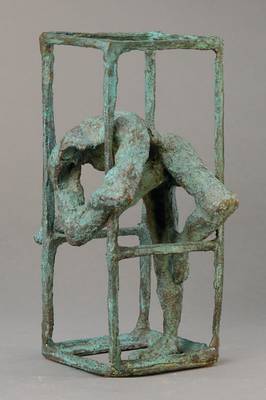 Anton Höckelmann, 1937 in Öelde - 2000 Köln, Bronzeskulptur, Figur im Käfig, am Boden monogrammiert und num. 3/15, Gießerstempel Jirotka ...