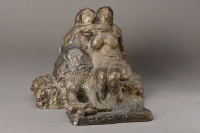 Alfred Hrdlicka, 1928-2009, Sappho, Bronze, signiert und nummeriert 372, datiert 1957/72, H. ca. 28 cm, B. ca. 34 cm