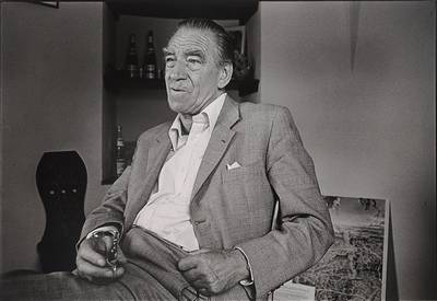 Hartmut Frien, Kunstfotograf, hier: Darstellung Rudolf Hagelstange, bekannter Schriftsteller der Nachkriegszeit, signiert 10.6.1980, Turmschreiber ...