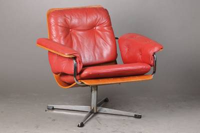 Lounge-Sessel, Mitte 20. Jh,. Teakholzschalerotes Leder mit Chromgestell,Vierfuß ,Hersteller unbekannt, Gebrauchsspruren, Heftung am Sitzkissen ...