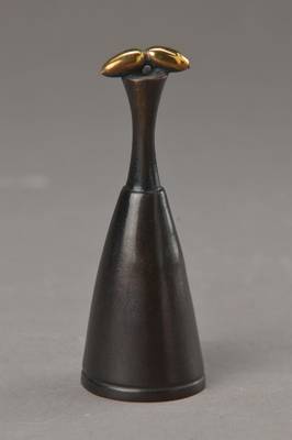 Paul Wunderlich, 1927-2010, Bronzeskulptur, Löschhütchen, signiert und nummeriert 1442, H. ca. 9 cm, mit Buch: Wunderlich, Skulpturen und Objekte ...