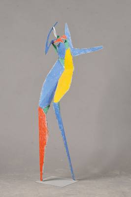 Jean Paul Moscovino, geb. 1947 Paris, hatte zahlreiche Ausstellungen, hier: Abstrakte Figur, Stahlblech, farbig gefasst, auf der Unterseite der ...