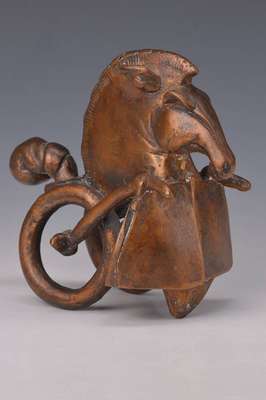 Gernot Rumpf, geb. 1941 Kaiserslautern, Pferdekopf auf Rädern, Bronzeskulptur, monogrammiert und nummeriert 14/25, signiert und datiert A.D. 1997, ...