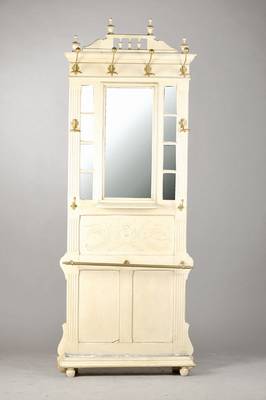 Garderobe, deutsch, um 1880/90, Holz weiss gefaßt, typische Gründerzeit-Ornamentik, 9 Spiegeleinsätze, großer mittiger Spiegel facettiert, 8 ...