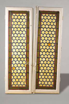 4 Fenster, Deutsch, um 1900/10, sog. Butzenscheiben mit Bleiverglasung, ca.139x36 cm, im Originalfensterrahmen, einige, wenige Butzen besch., selten ...