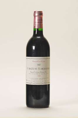 12 Flaschen 1993 Chateau Larmande, Saint -Emilion, Grand Cru, high fill, ca. 75 cl, sehr guter Zustand, in Originalholzkiste