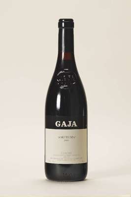6 Flaschen 2000 Gaja Langhe, 2 x Sori Tildin, 2 x Costa Russi u. 2 x Sori S. Lorenzo, Abstand zwischen Kapsel u. Wein max. 1,5 cm, je ca. 75 cl, ...