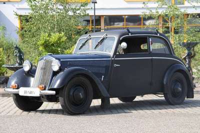 Auto Union DKW Meisterklasse F8 700, EZ 10.1938, 2.Hand, Laufleistung 99.549 km abgelesen, 15 KW/ 20 PS, Schaltgetriebe, schwarz/blau, ...